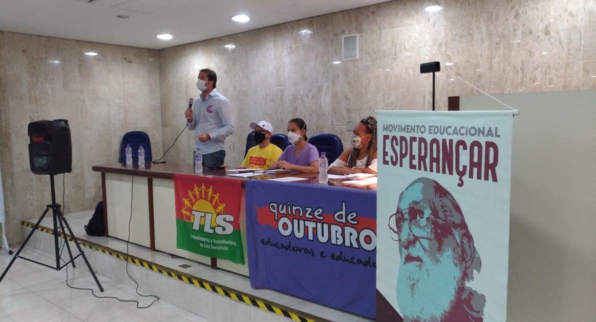 Raul Marcelo participa de plenária na Apeoesp para discutir sobre Educação Pública