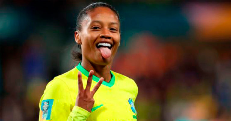 Ary Borges faz hat-trick, Brasil atropela Panamá em estreia na Copa do Mundo feminina e é líder do grupo (vídeos)