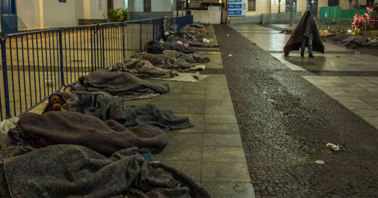 STF atende pedido do PSOL e proíbe remoções forçadas contra pessoas em situação de rua