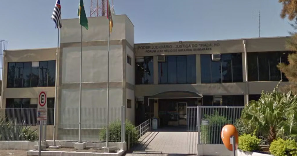 Após mobilização dos trabalhadores e de Raul Marcelo, Justiça determina liberação de R$ 200 mil para pagamento de 13º a ex-funcionários de terceirizada que atuava na UPA do Éden 453534treerttretrtret 1024x538