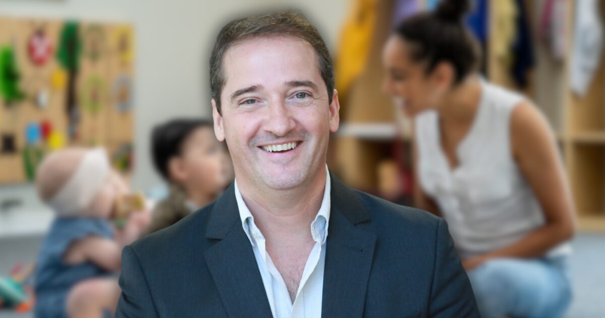 Raul Marcelo apresenta projeto de lei que inclui Auxiliares de Educação na carreira do Magistério em Sorocaba