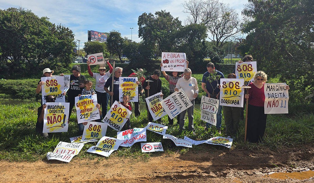 Raul Marcelo participa de plantio coletivo de mudas nativas em manifestação contra as obras da marginal direita do Rio Sorocaba