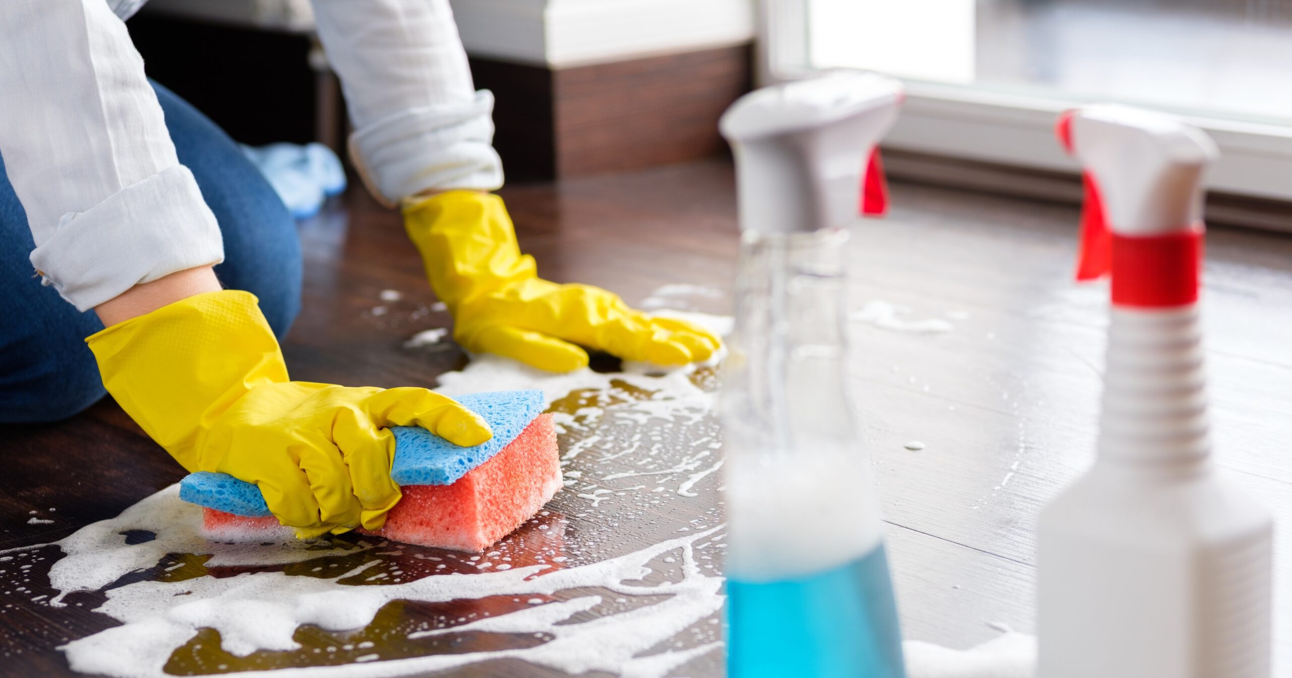 Raul Marcelo cobra Prefeitura de Sorocaba por bônus não pago a trabalhadoras da limpeza de escolas